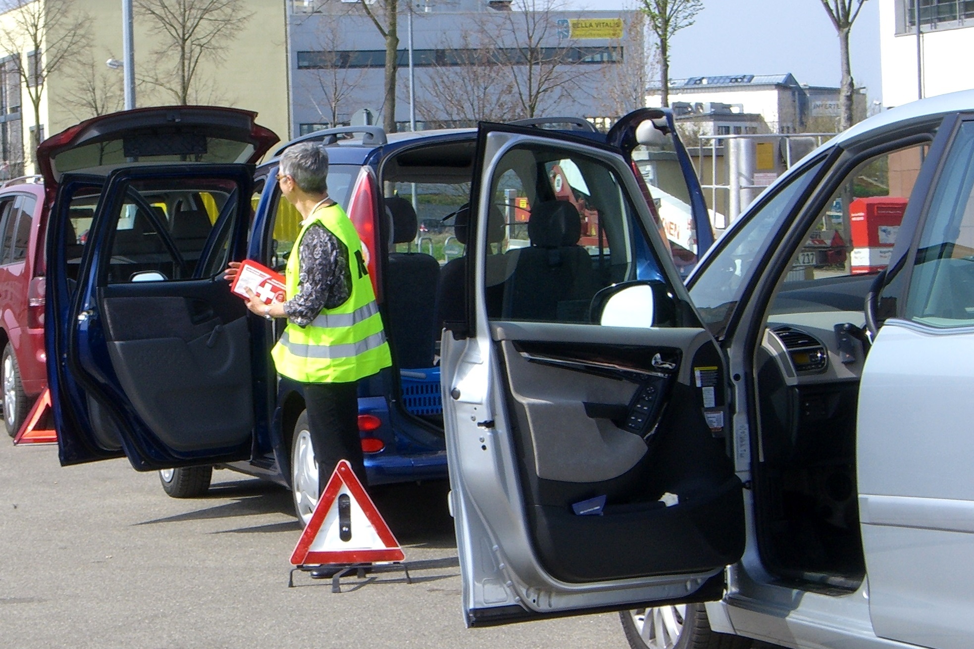 Einsteigen, bitte: Am 15. und 16. Mai führt die Stadtverwaltung Landau erneut Fahrsicherheitstrainings für ältere Autofahrerinnen und Autofahrer durch. Foto: stp