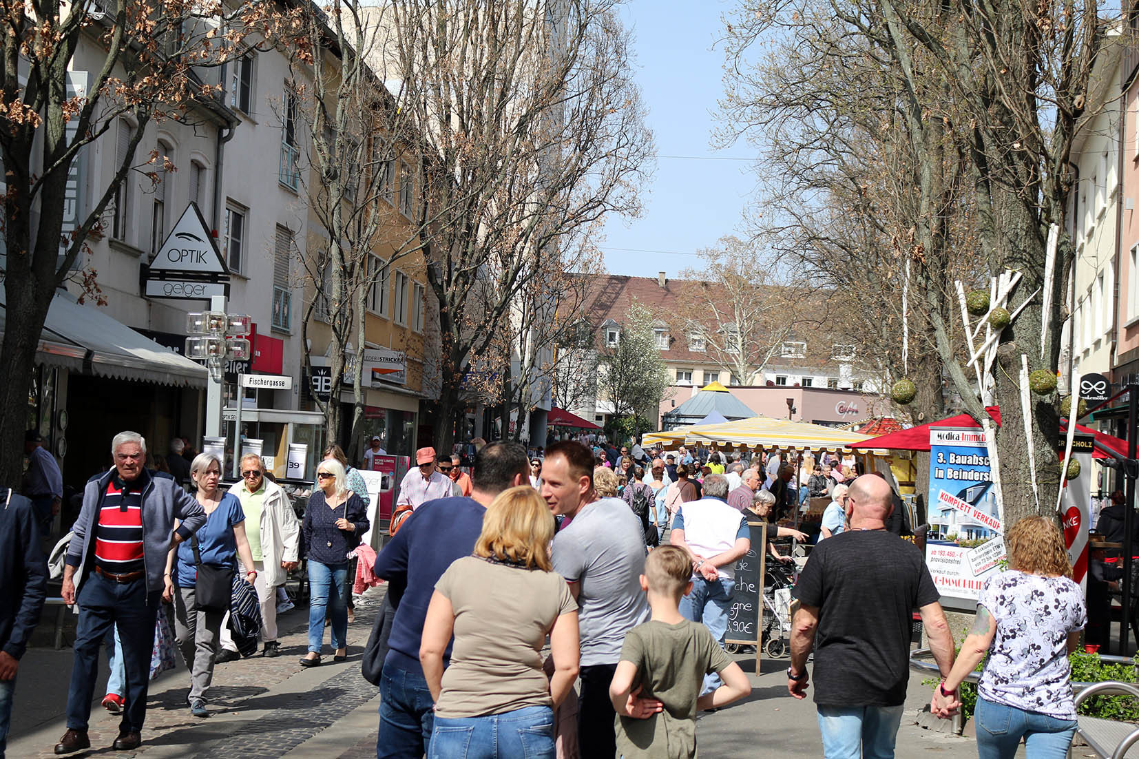 Verkaufsoffener Sonntag in Frankenthal: Gerade die Speyerer Straße war bestens besucht.