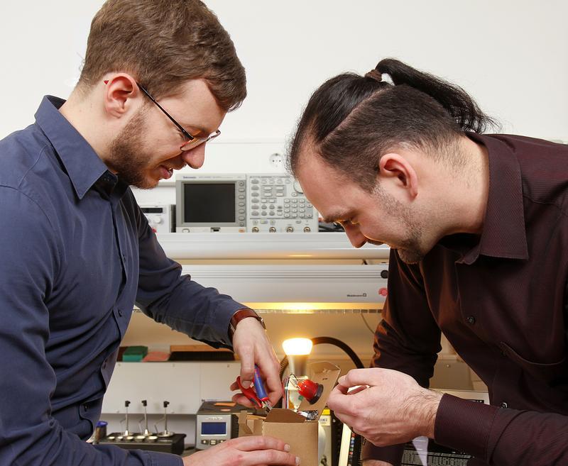 Ihr System ist derart gestaltet, dass Nutzer Kontrolle darüber behalten, wer die Geräte ansteuern und verwenden kann