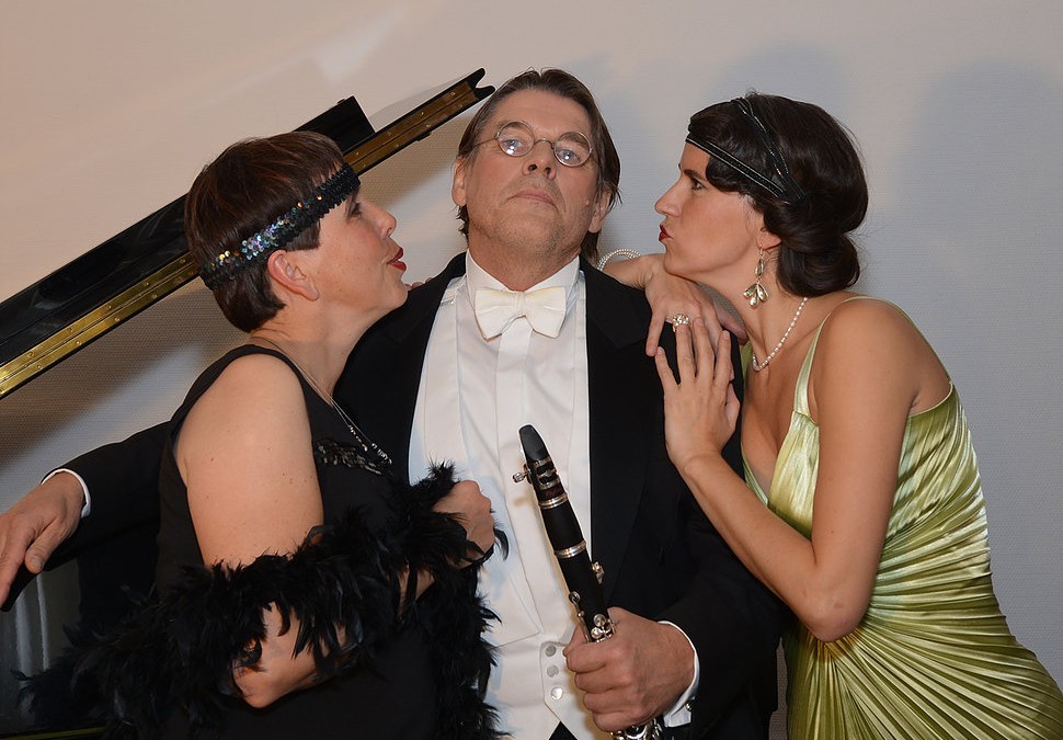 Das Salontrio lässt die Zuschauer den Spirit der „Goldenen Zwanziger“ erleben.