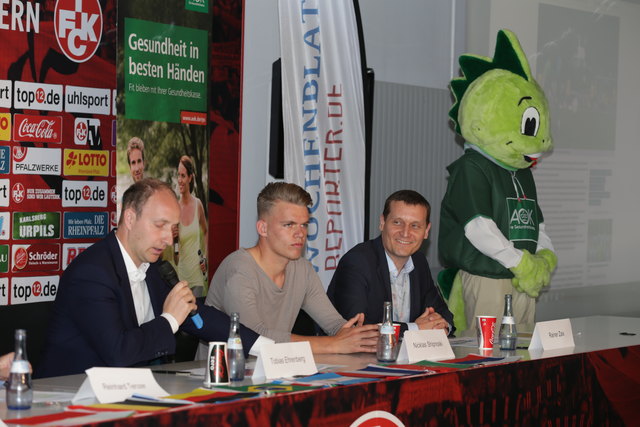 Süwe-Mitarbeiter Tobias Ehrenberg moderierte die Veranstaltung | Foto: Jens Vollmer