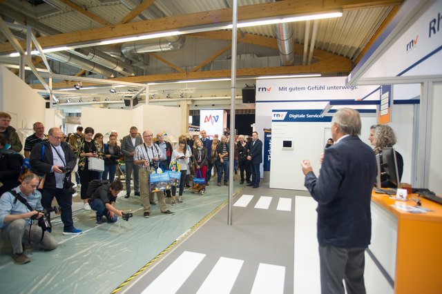 Der Stand der rnv.  | Foto: Gaier