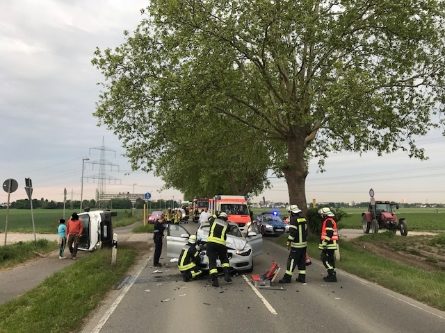 Die L453 war für rund eine Stunde voll gesperrt.