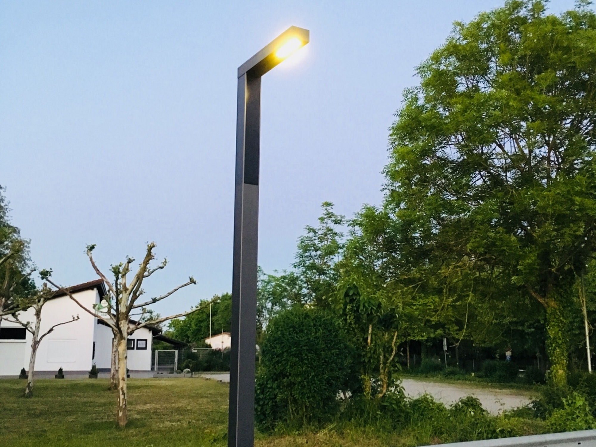 Solarleuchte am Anglerheim Jockgrim