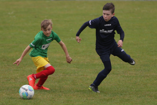 Der Ball fest im Blick | Foto: Jens Vollmer