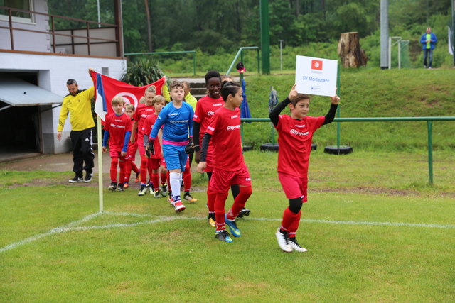 Der SV Morlautern mit tunesischer Flagge | Foto: Jens Vollmer