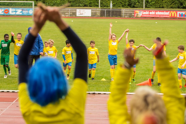 Laola für den Dritten in Landau: Schweden alias SFV Südwest Löwen. | Foto: Roland Kohls