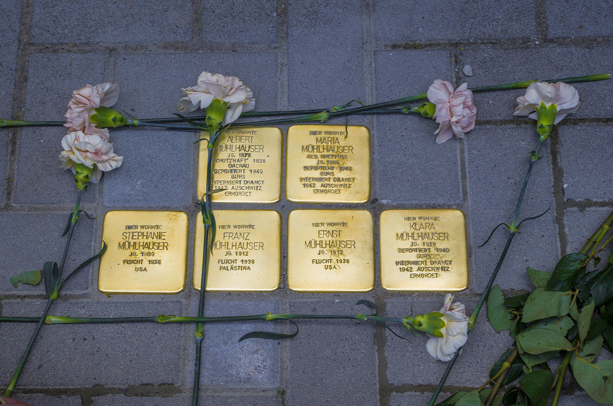 Jedes Opfer erhält seinen eigenen Stein.