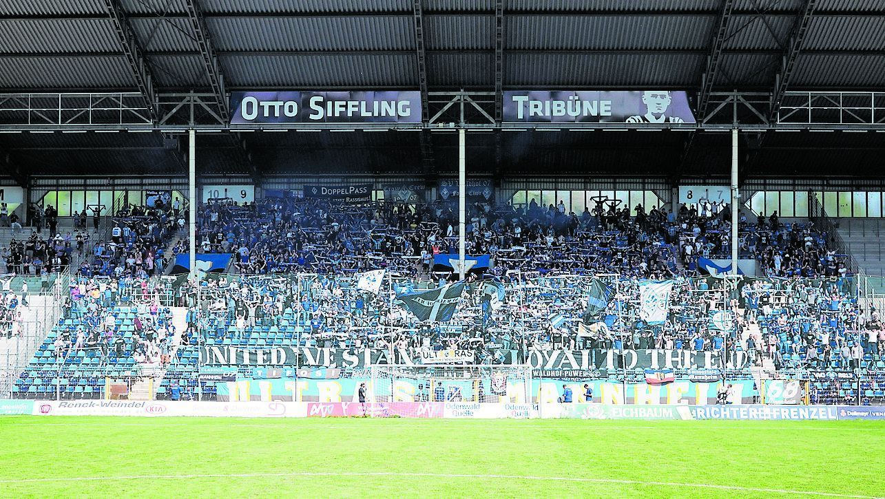 Sie werden wieder mal wie ein Mann hinter ihrer Mannschaft stehen: Die lautstarken und großartigen Fans des SV Waldhof.