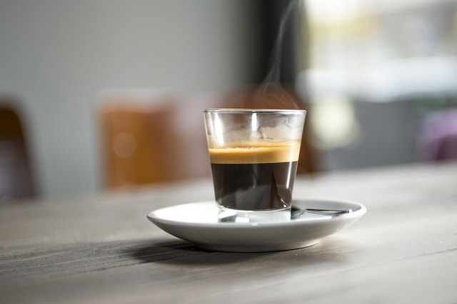 Espresso im Glas  | Foto: Deutscher Kaffeeverband/Bente Stachowske