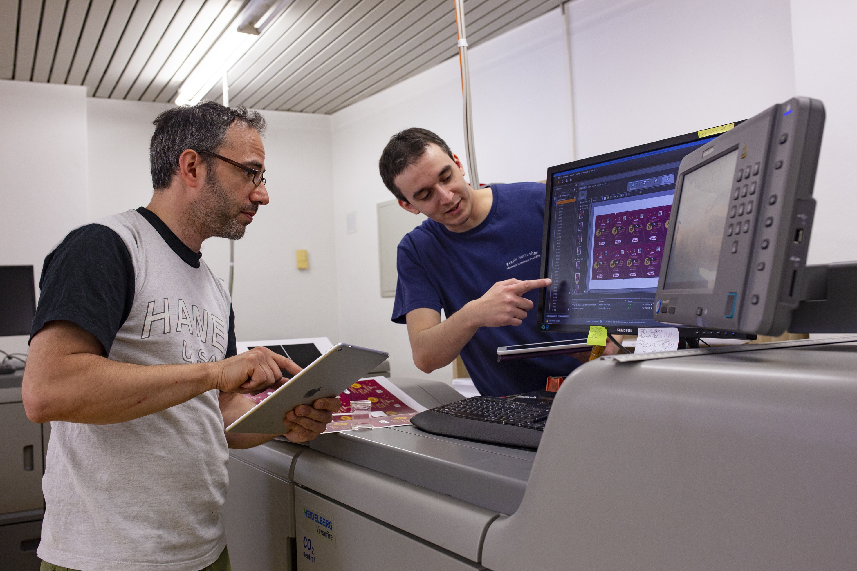 Digitale Schulungslektion in der Druckerei.