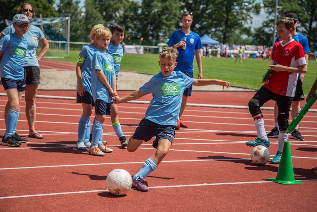 Beid er AOK konnten die Gäste ihre Schießgeschwindigkeit testen... | Foto: Roland Kohls