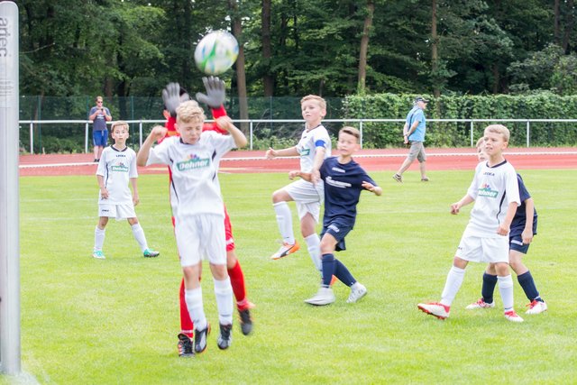 Spielszene Peru gegen Japan... | Foto: Roland Kohls