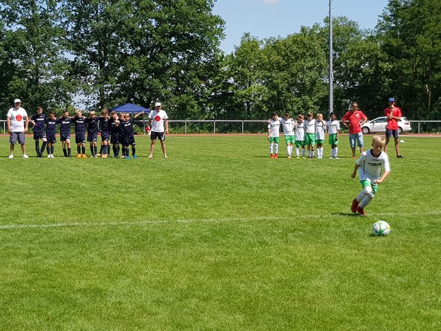 Elfmeterschießen um Platz 5 und 6. | Foto: Horn