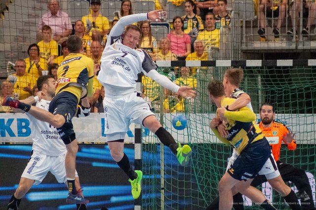 Eindrücke aus dem Spiel gegen Leipzig, das die Löwen mit 28:25 gewinnen konnten. Ein mehr als versöhnlicher Saisonabschluss für den Pokalsieger und Vizemeister.  | Foto: Paul Needham