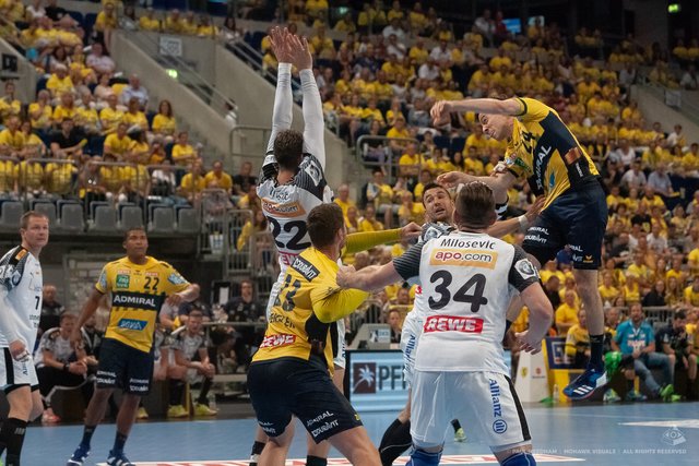 Eindrücke aus dem Spiel gegen Leipzig, das die Löwen mit 28:25 gewinnen konnten. Ein mehr als versöhnlicher Saisonabschluss für den Pokalsieger und Vizemeister.  | Foto: Paul Needham