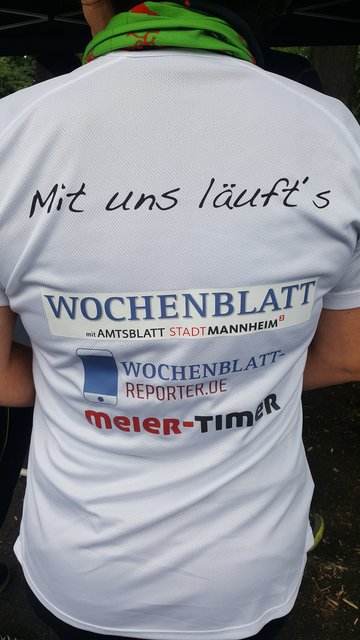 Mit uns läuft's! Das Wochenblatt auf dem Firmenlauf Mannheim. | Foto: Goepfrich 