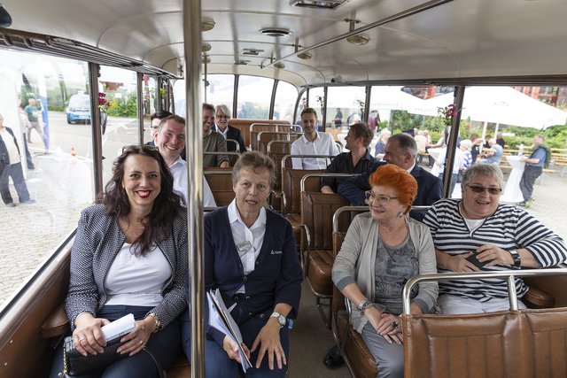 Eine erste Rundfahrt mit dem Oldtimerbus | Foto: Jens Vollmer