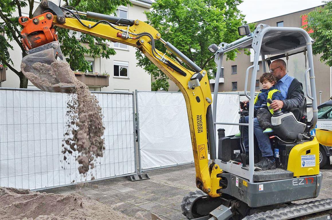 Baustellenfest der "SVG Wohnen" für die Kita Mikado