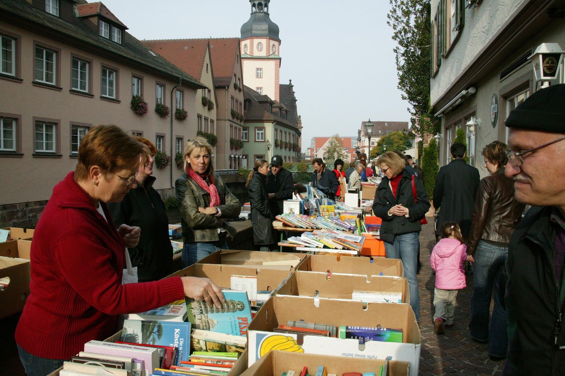 Bücher- und Papierflohmarkt