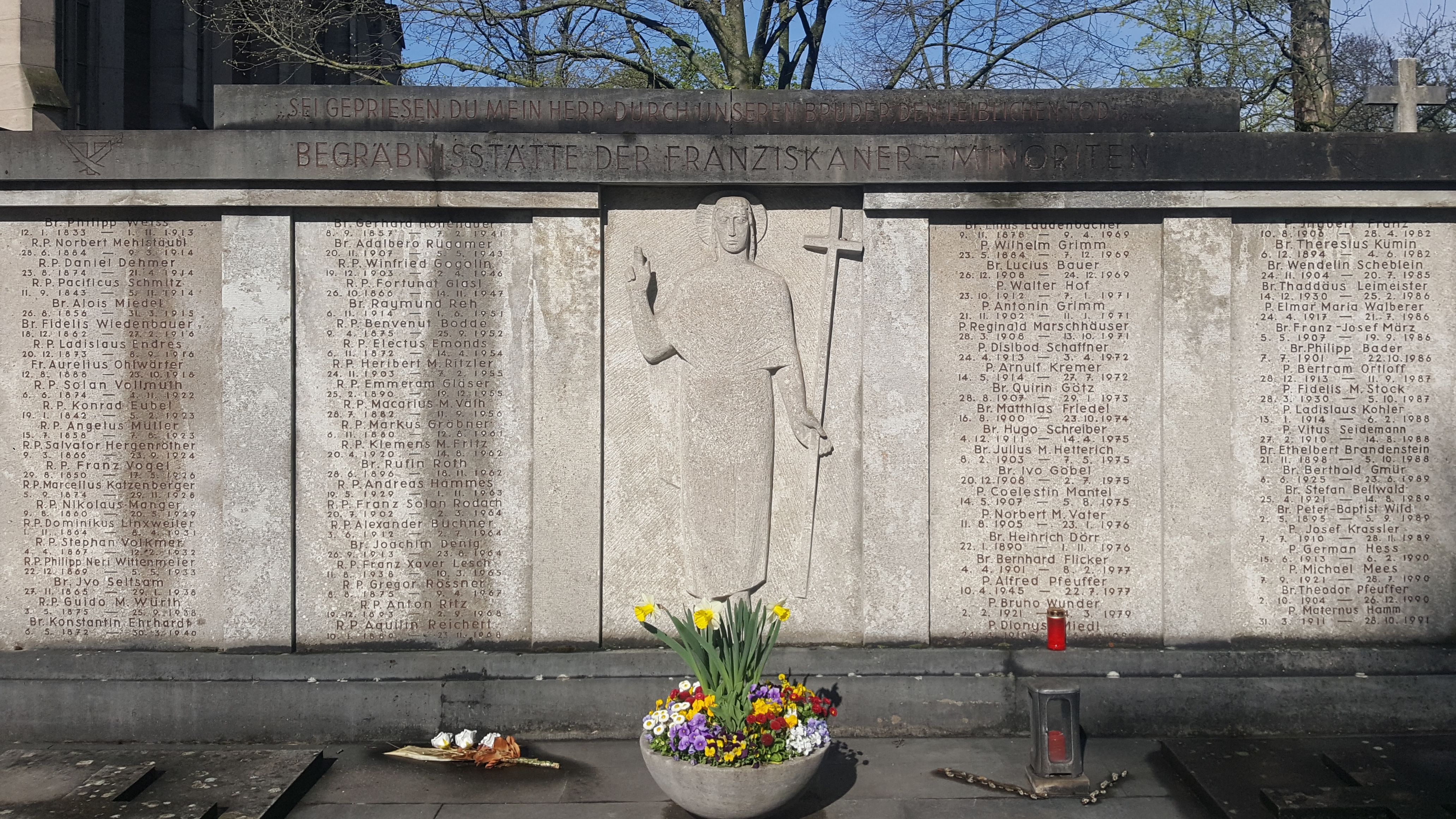 Begräbnisstätte der Franziskaner-Minoriten auf dem Würzburger Hauptfriedhof