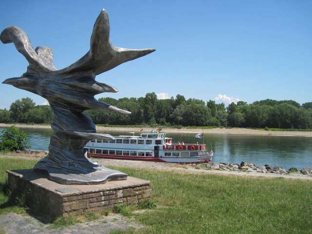 eine Rundfahrt durch die Nebenarme, Fotokamera nicht vergessen