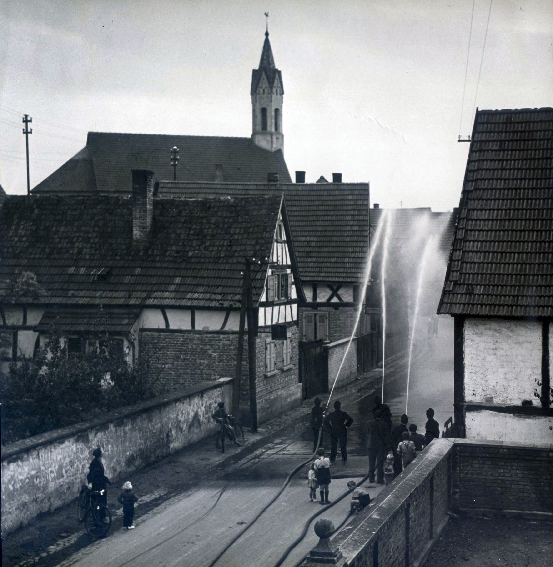 Feuerübung im Bereich der Hauptstraße, Mitte der 1950-er Jahre