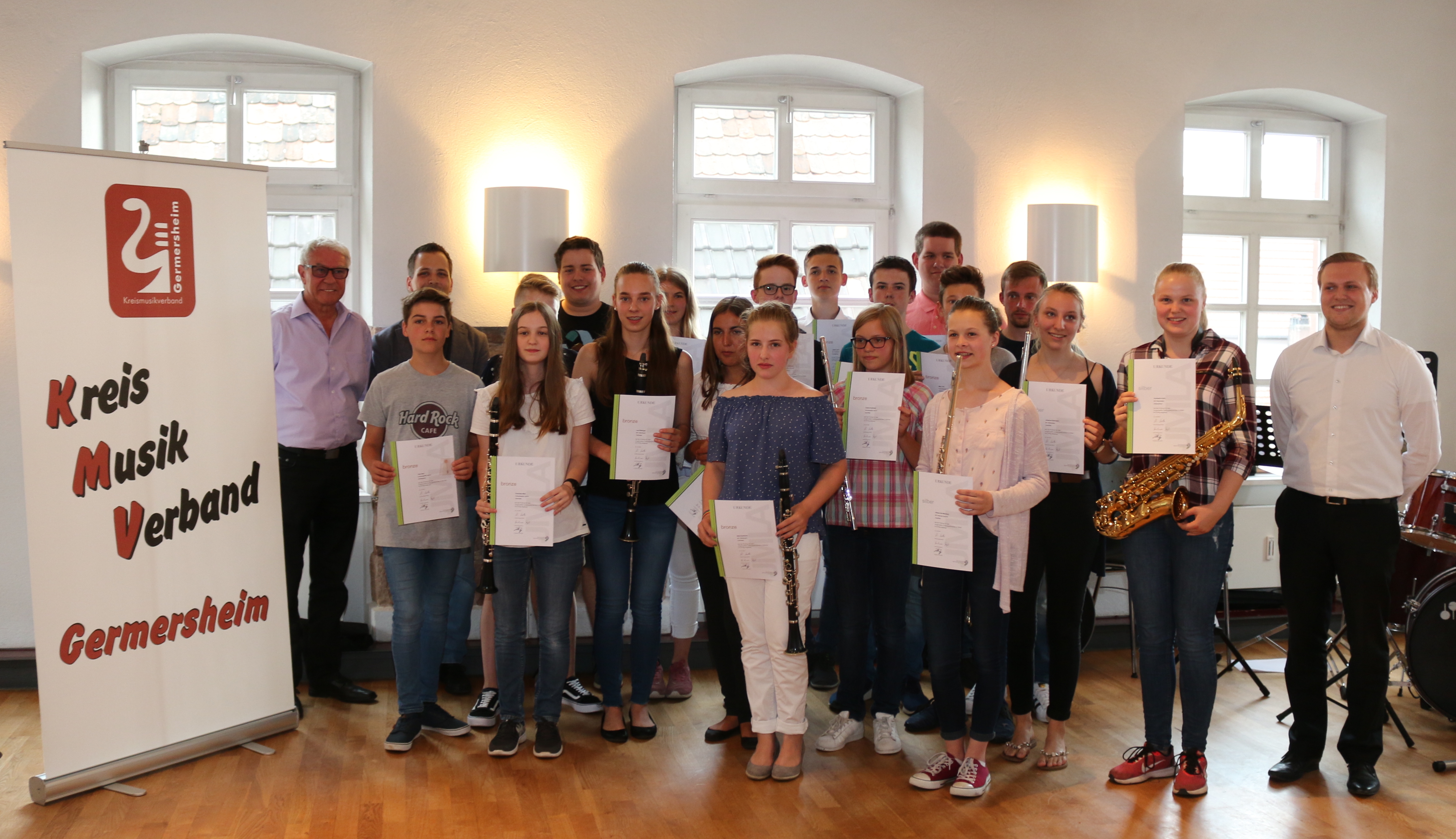 In Hayna verlieh der Kreismusikverband Germersheim die Leistungsabzeichen an die Jugend.