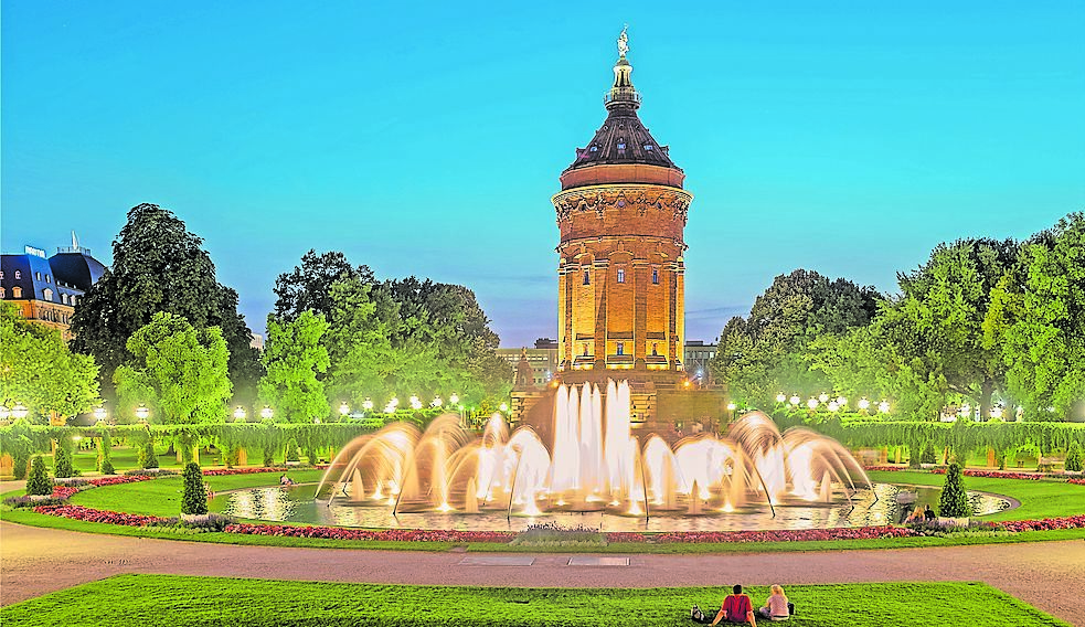 Einfach schön: Wasserspiele am Mannheimer Wasserturm.