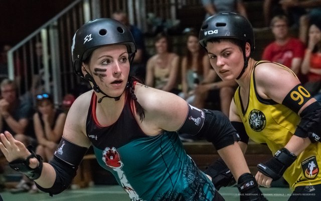 rocKArollers vs Zombie Rollergirlz Münster | Foto: Paul Needham