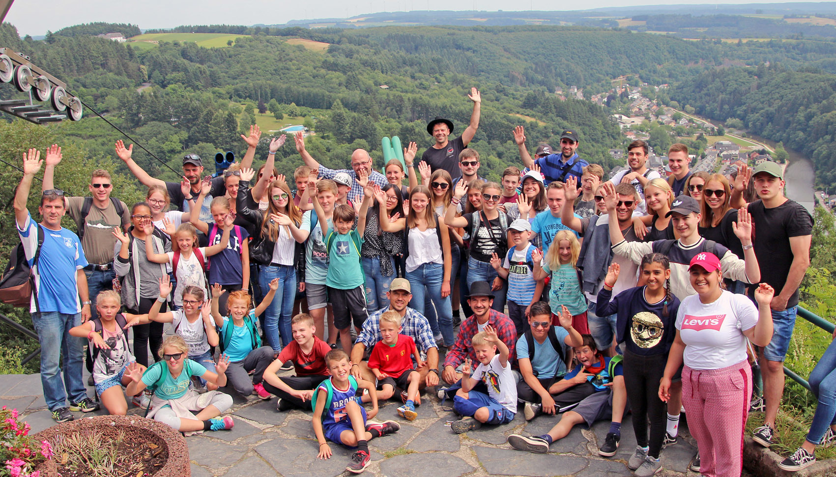 In Vianden ging es für die Gruppe mit dem Sessellift hoch hinaus