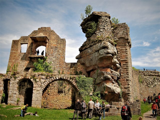 Neuscharfeneck (Ramberg)