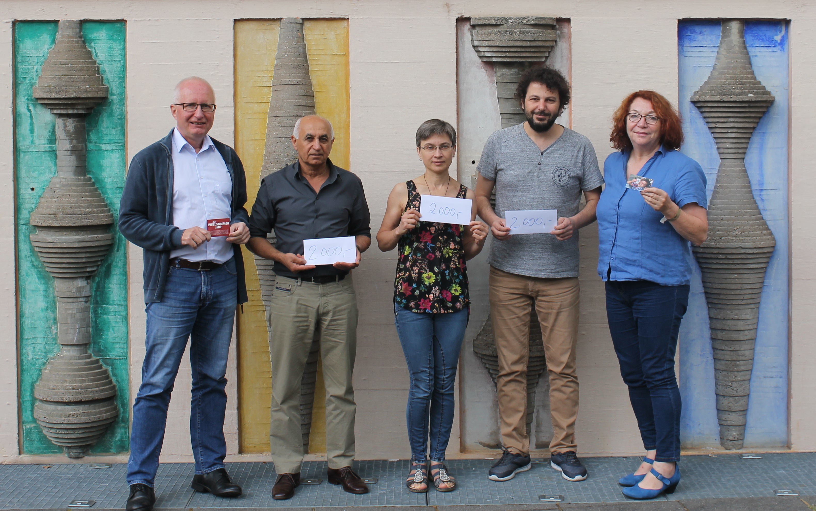 Hans-Uwe Daumann (ILA), Mehmet Baran (Hilfe für Kobane), Valentyna Sobetska (Kinderhilfe Ukraine), Hisham Haeyk (Gharsa) und Eleonore Hefner (Kultur Rhein-Neckar)