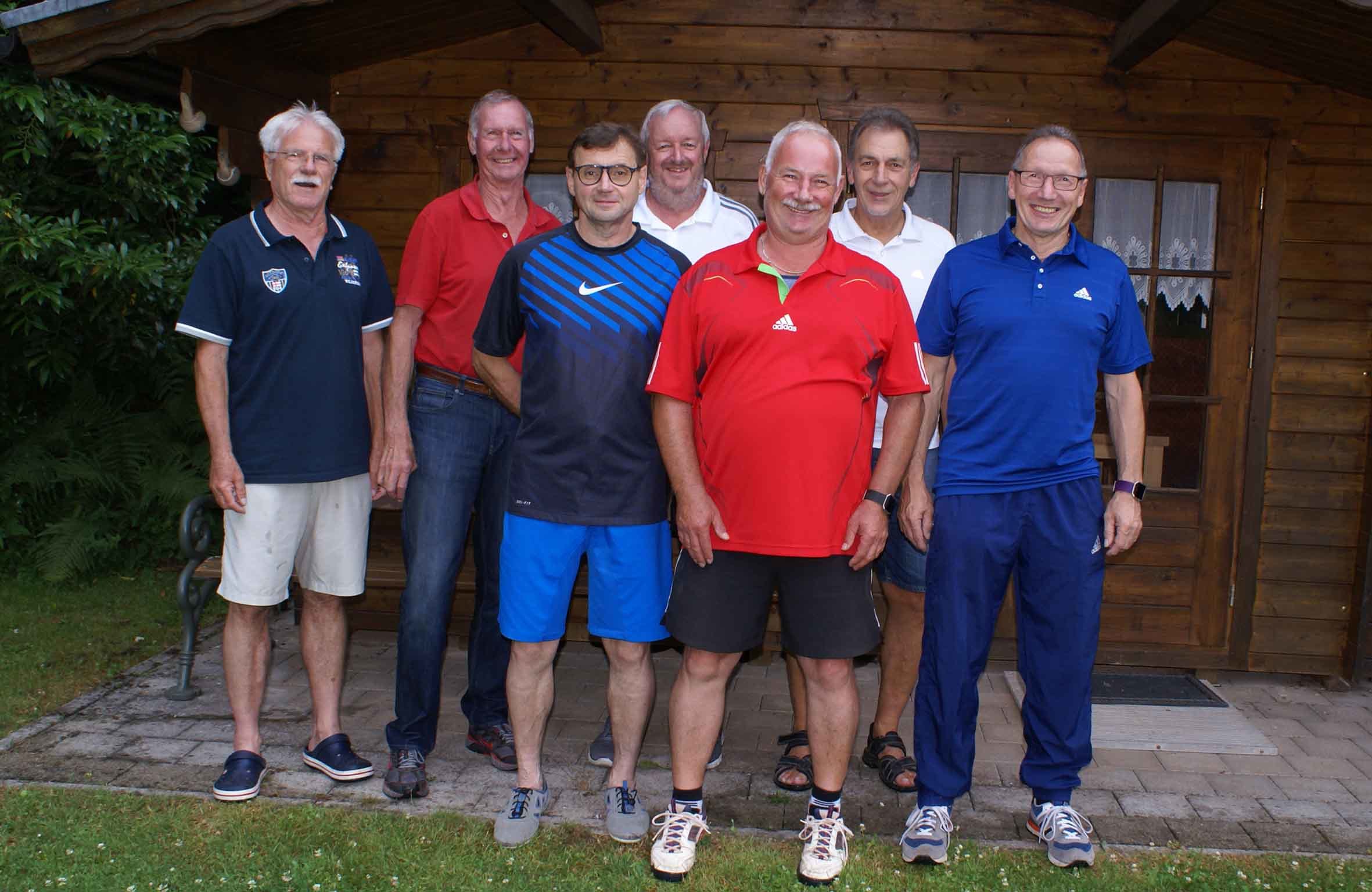Die Herren 55 der Tennisabteilung TUS Erfenbach wurden souverän Meister