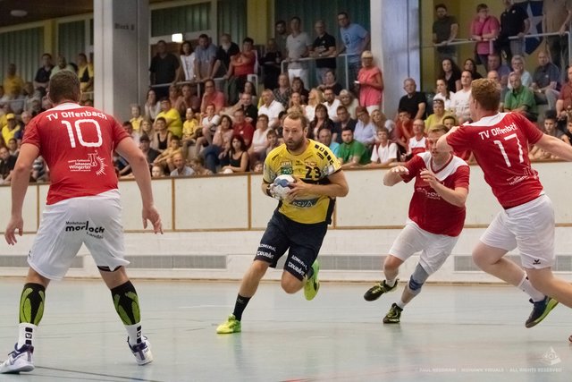 Spiel mit den Löwen"-Gewinner TV Offenbach gegen die Rhein-Neckar Löwen  | Foto: Paul Needham