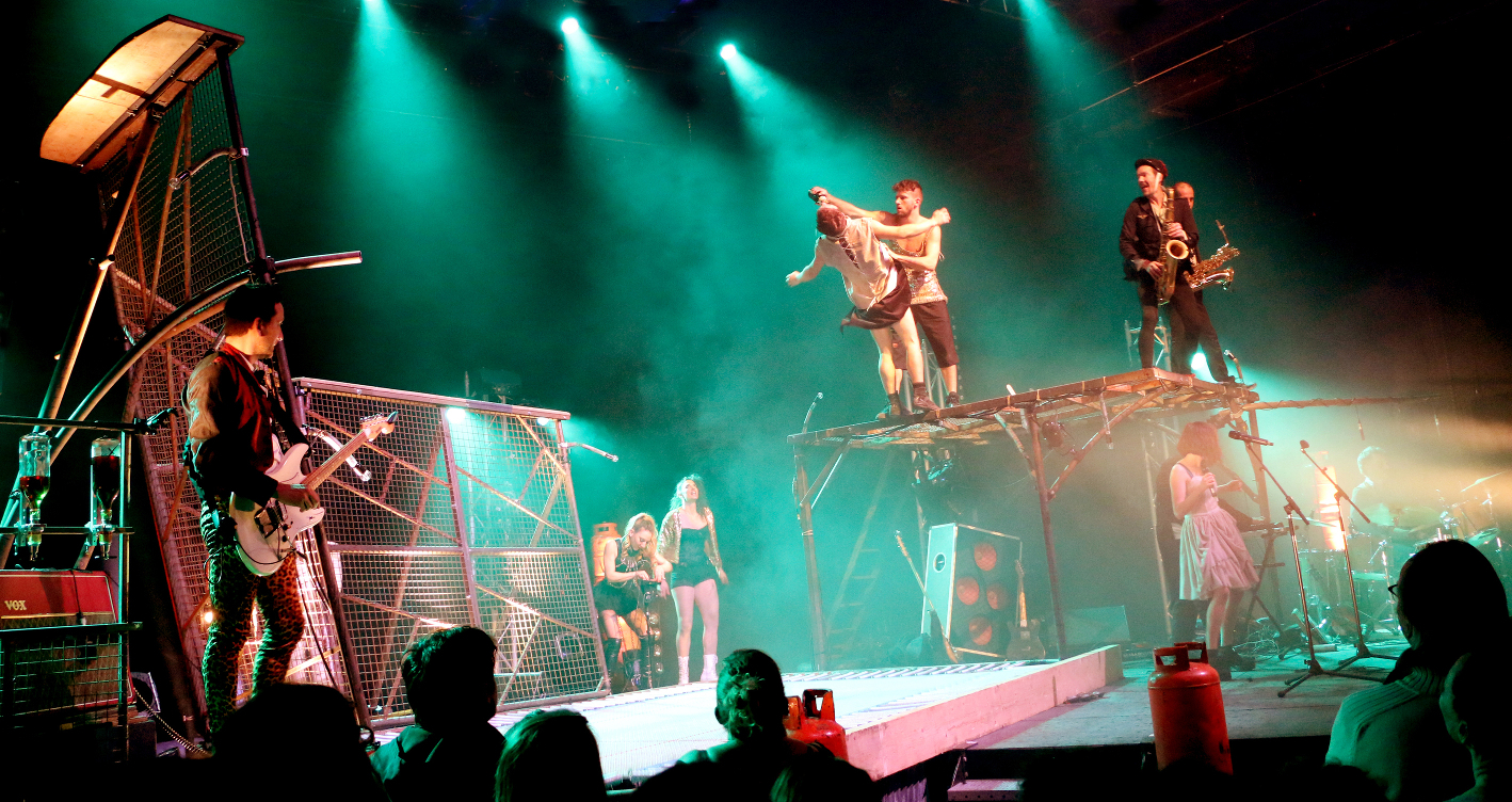 Cirque Inextremiste Extreme Night Fever