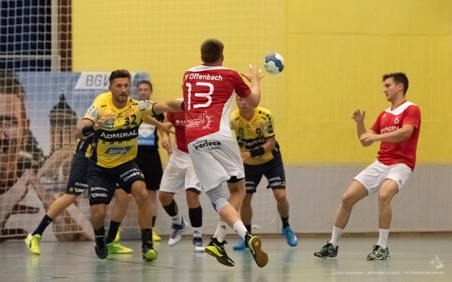 Spiel mit den Löwen"-Gewinner TV Offenbach gegen die Rhein-Neckar Löwen  | Foto: Paul Needham