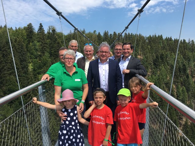 Eröffnungsgang mit Minister Wolf und Bürgermeister Klaus Mack aus Bad Wildbad | Foto: www.jowapress.de