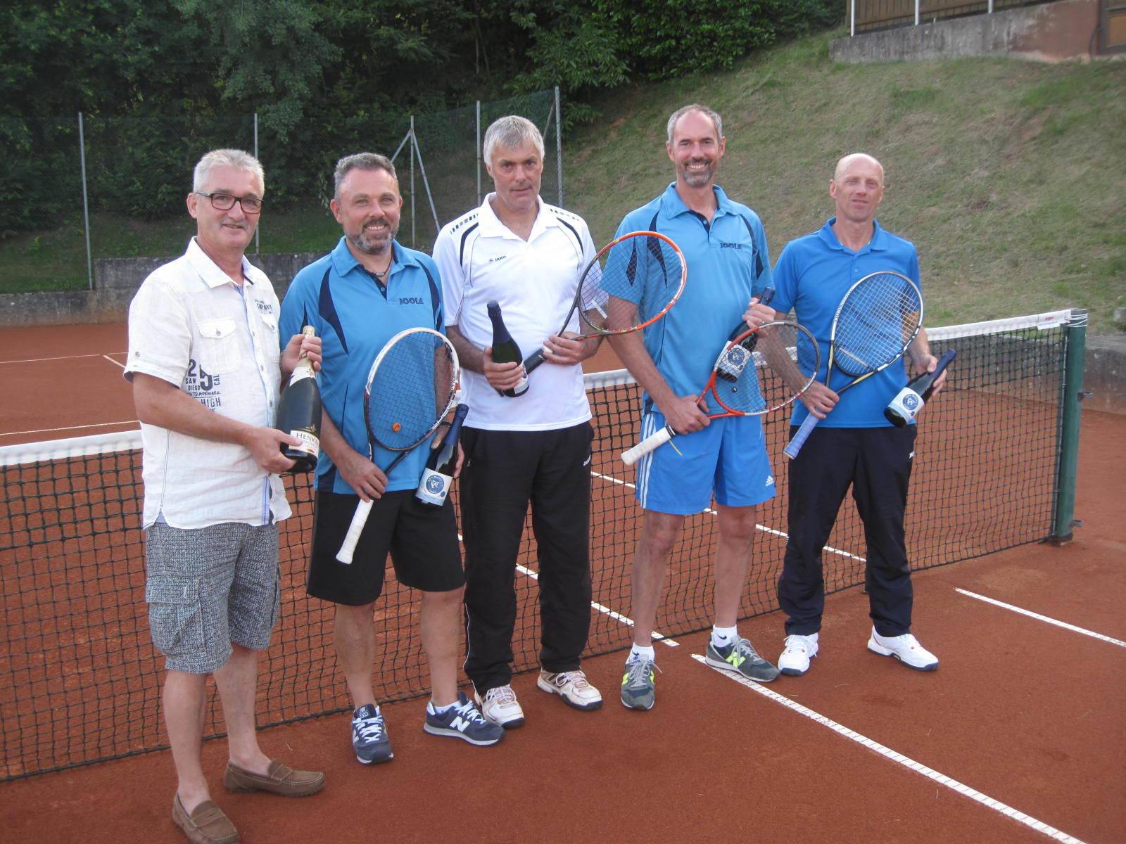 Jürgen Creutz, Christian Schäfer, Günther Rutz, Steffen Becker und der erste Vorsitzende Franz Gros (von rechts)