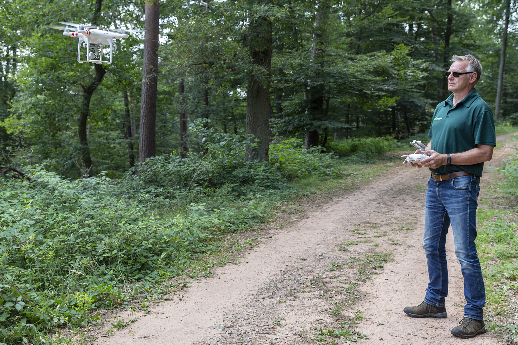 Förster Klaus Platz entdeckt Baumschäden mit der Drohne