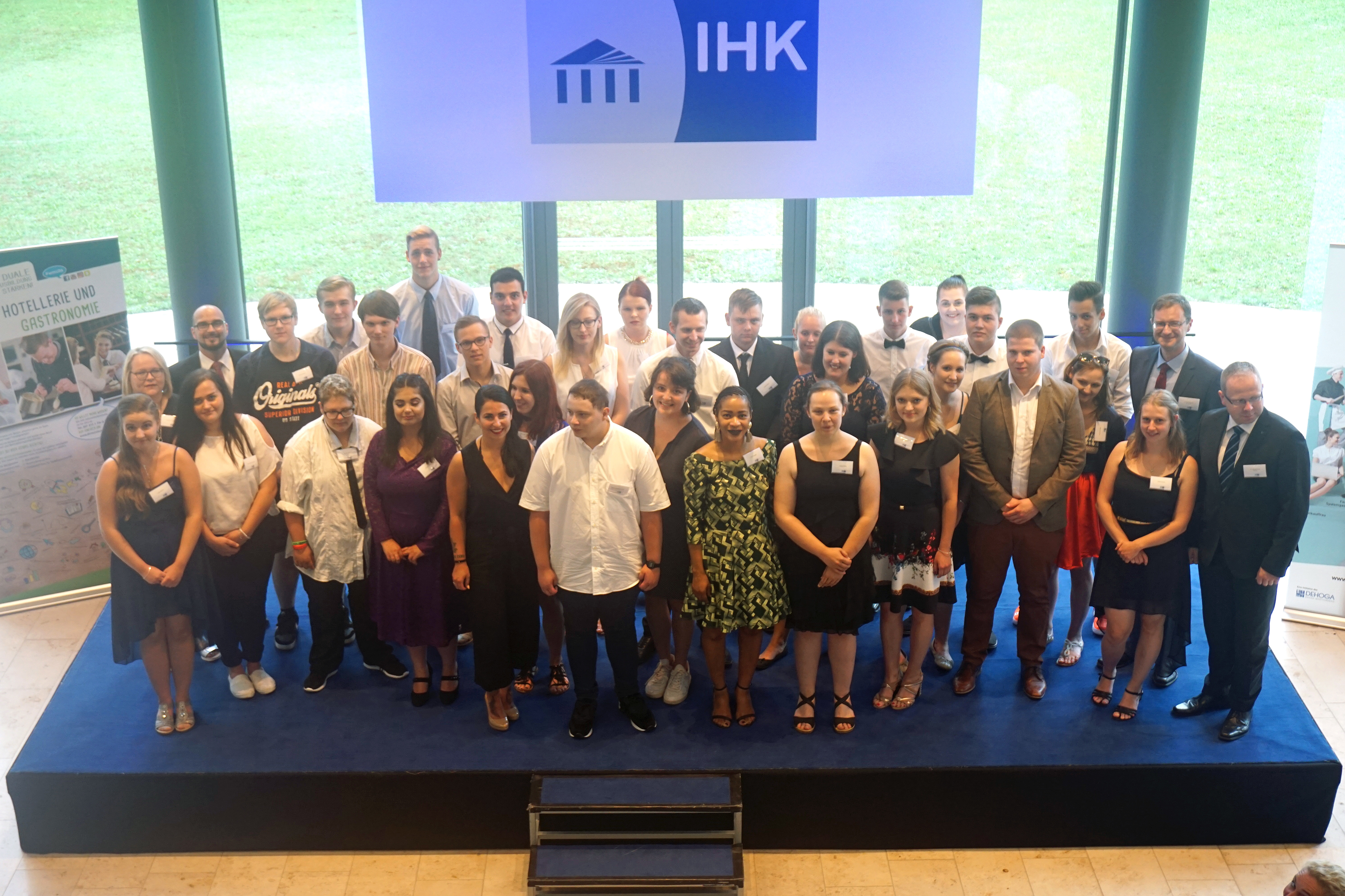 Ehrung bei der Lossprechungsfeier von IHK und DEHOGA Karlsruhe im IHK Haus der Wirtschaft in Karlsruhe