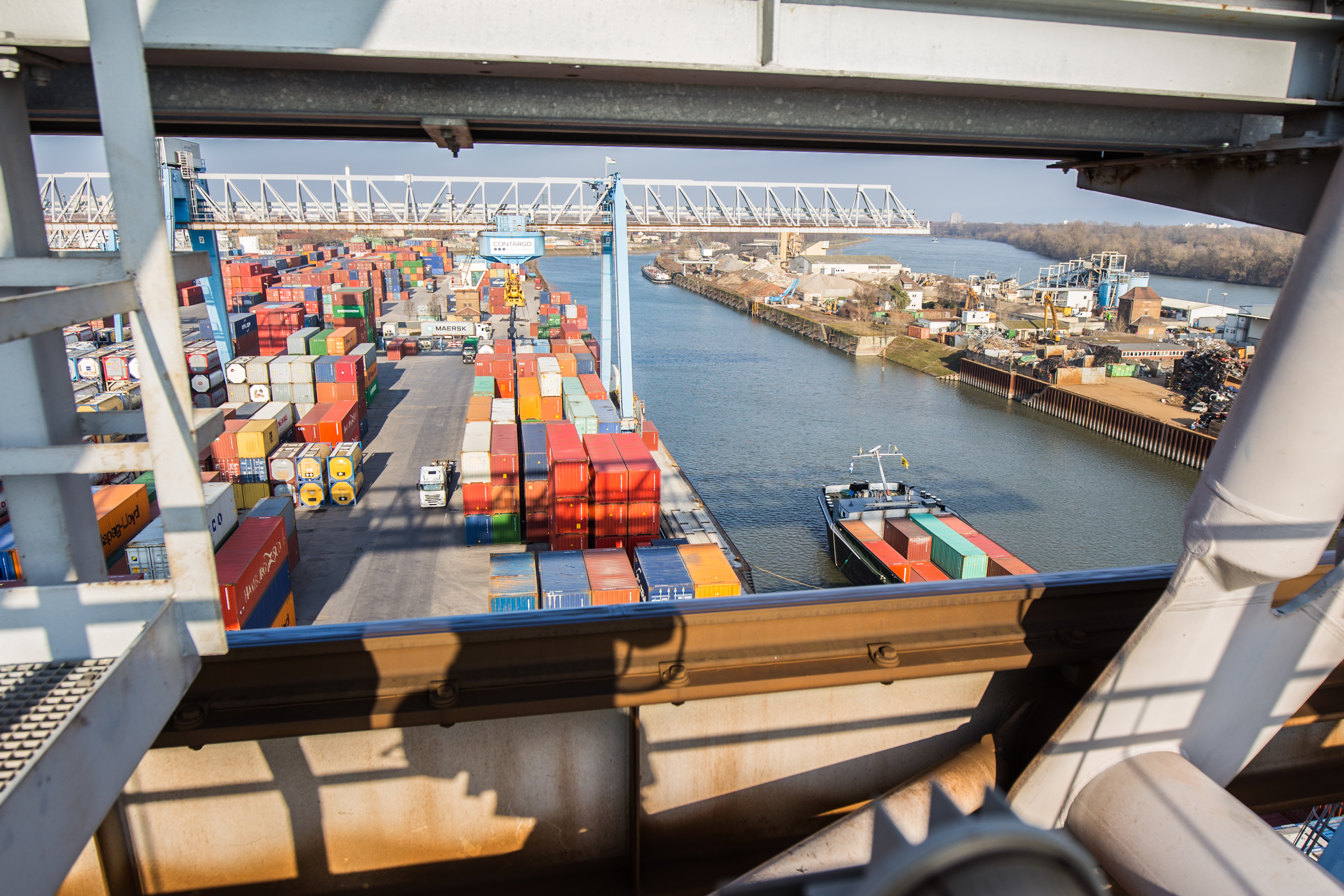 Die Vermittlung leerer Container hat sich VisiTrans zur Aufgabe gemacht.