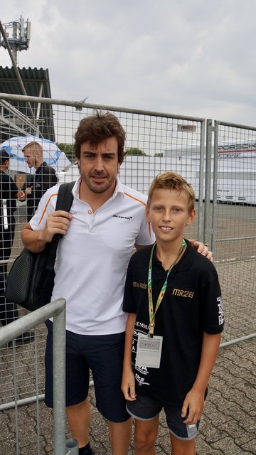 Fernando Alonso, auch wenn man oft das Gegenteil hört war er sehr nett... | Foto: Max Reis Presse