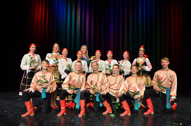 Die Hoffnungsflämmchen bei ihrem Auftritt in der Stadthalle 2017.  | Foto: Sergej Posdnjakov