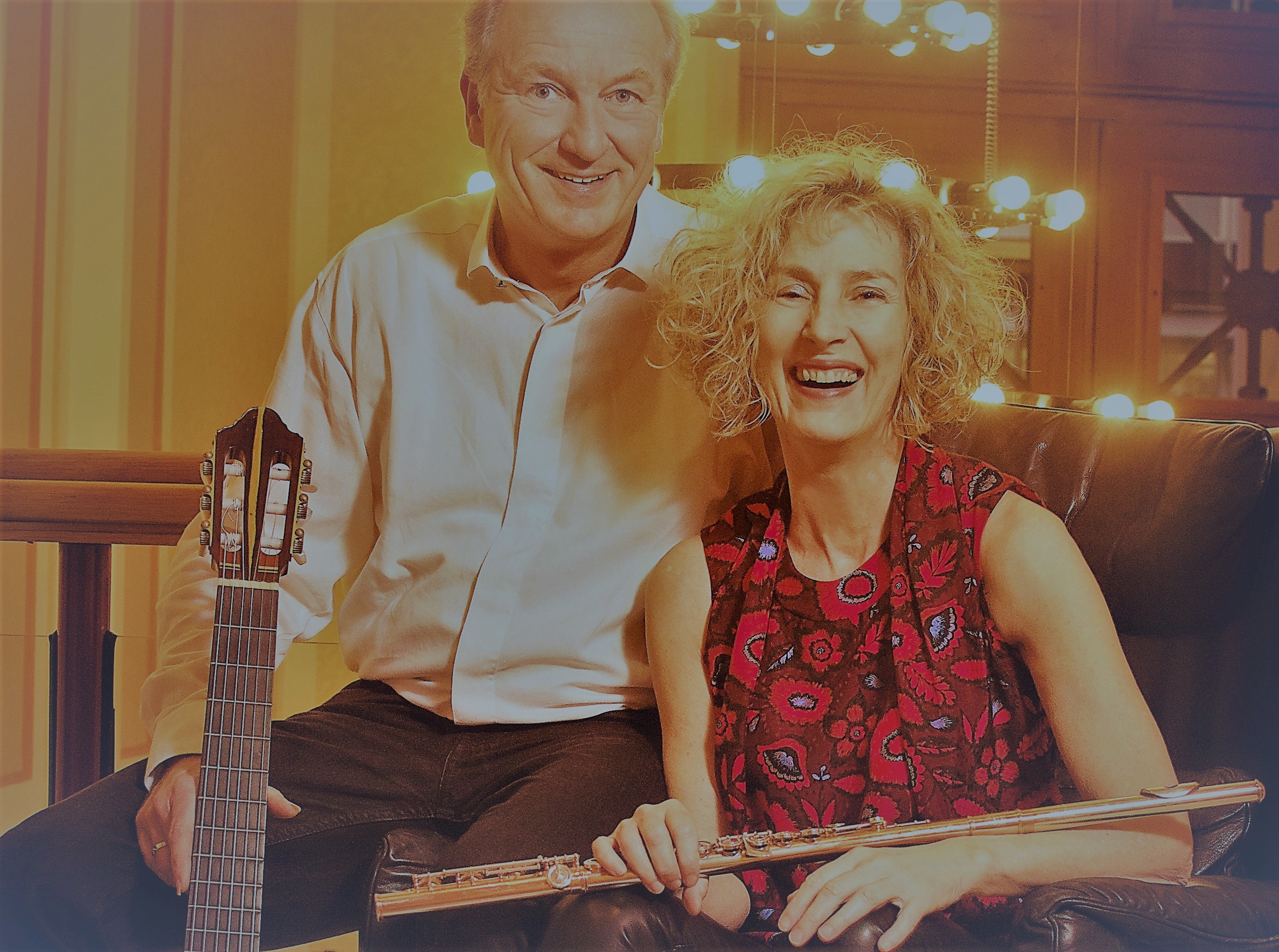Die Flötistin Christiane Meininger und der Gitarrist Volker Höh, zwei absolute Spitzenmusiker auf ihrem Instrument, sehen sich als Nachfolger der im 19. Jahrhundert weltweit beliebten Pfälzer Wandermusikanten aus dem Kuseler Land.
