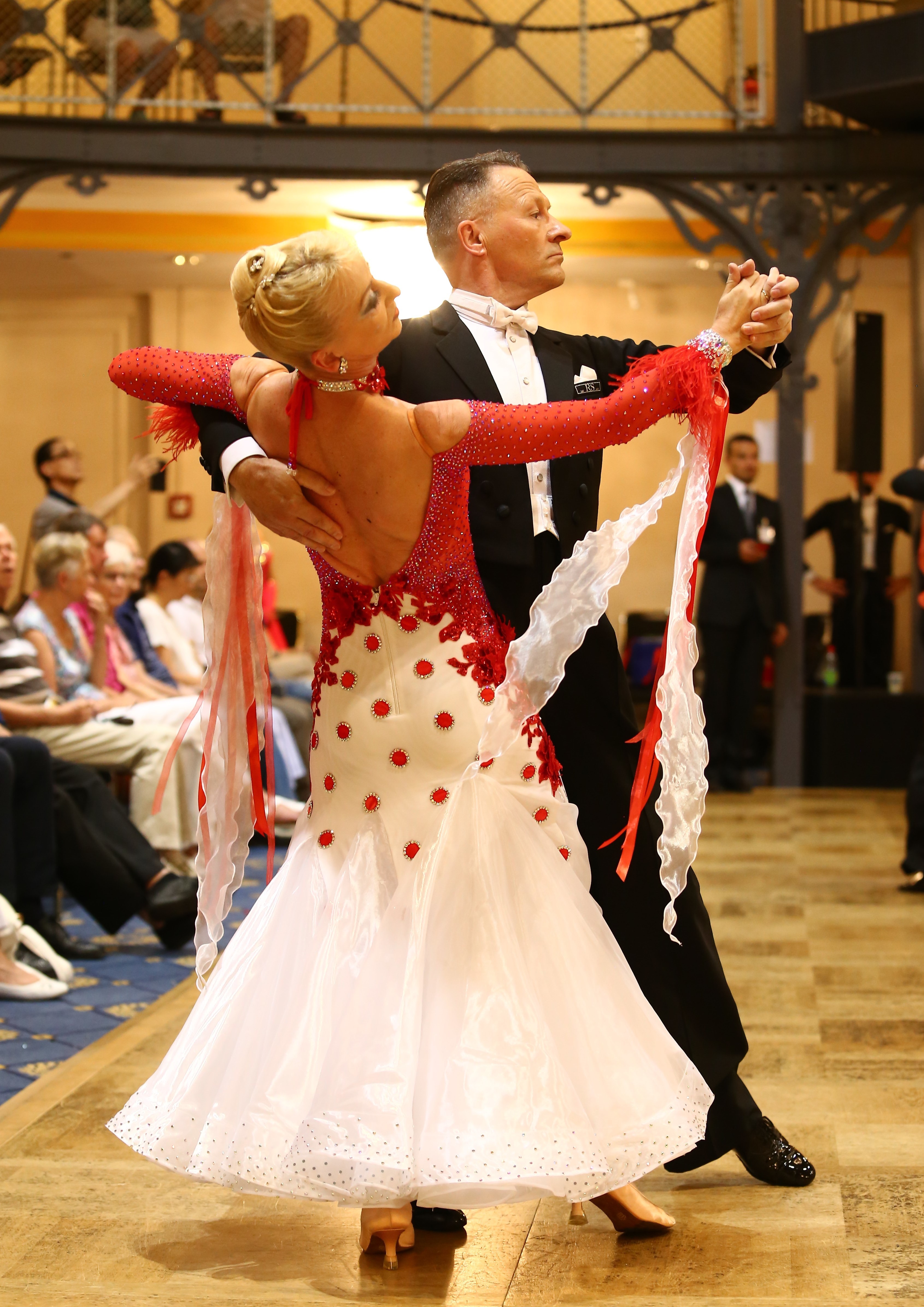 Olaf Paul und Christl Renno-Paul im Turnier der
WDSF SEN III Standard in der Alten Reithalle des Maritim Hotels in Stuttgart.