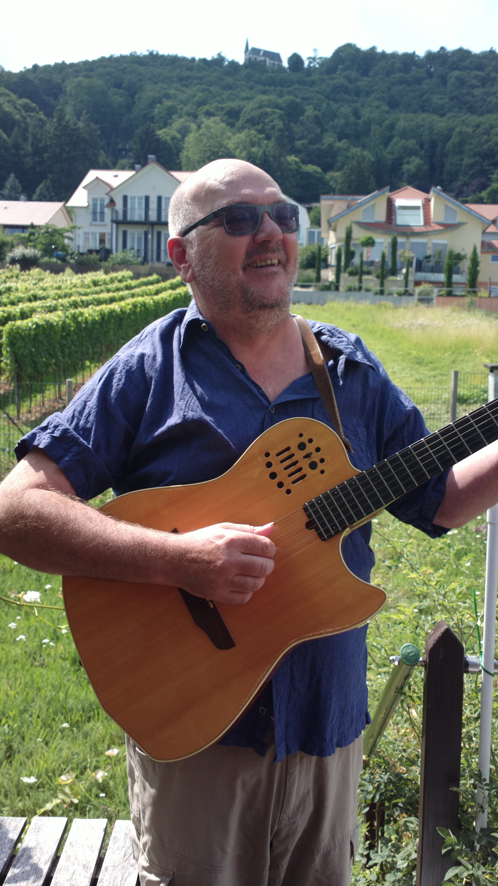 Mit dabei am Sonntag in Burrweiler: der Pfälzer Liedermacher Jürgen Bender.