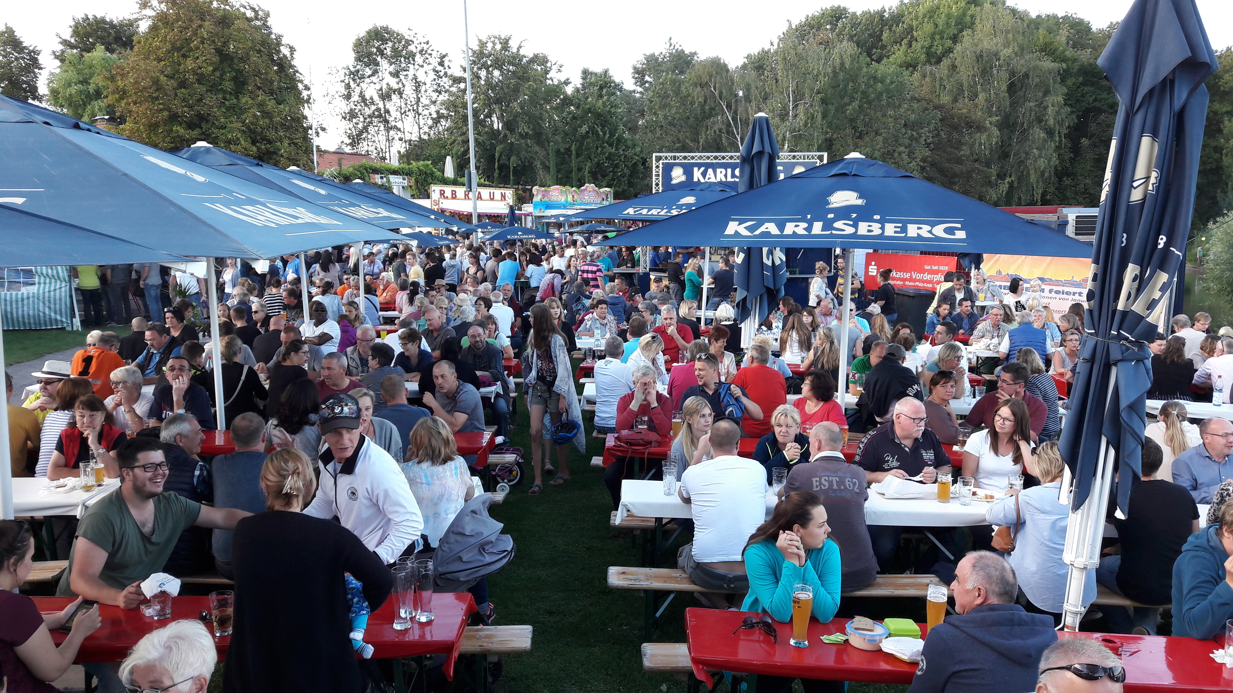 Was kann es schöneres geben als an einem lauen Sommerabend mit Freunden und Bekannten beisammen zu sitzen und zu genießen? Genau dazu lädt das 48. Fischerfest des Lambsheimer Sportangler-Vereins ein.