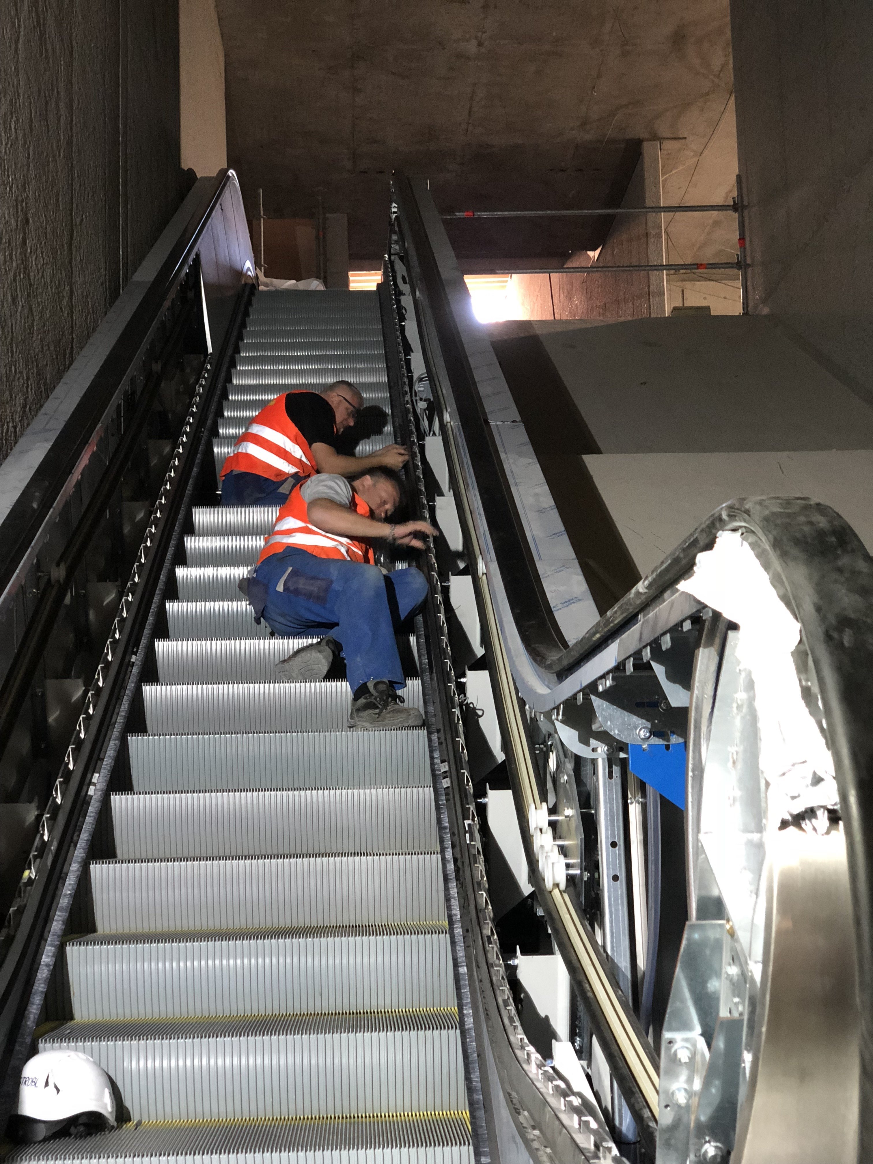 Läuft bald: In der Haltestelle Durlacher Tor werden Fahrtreppen eingebaut.