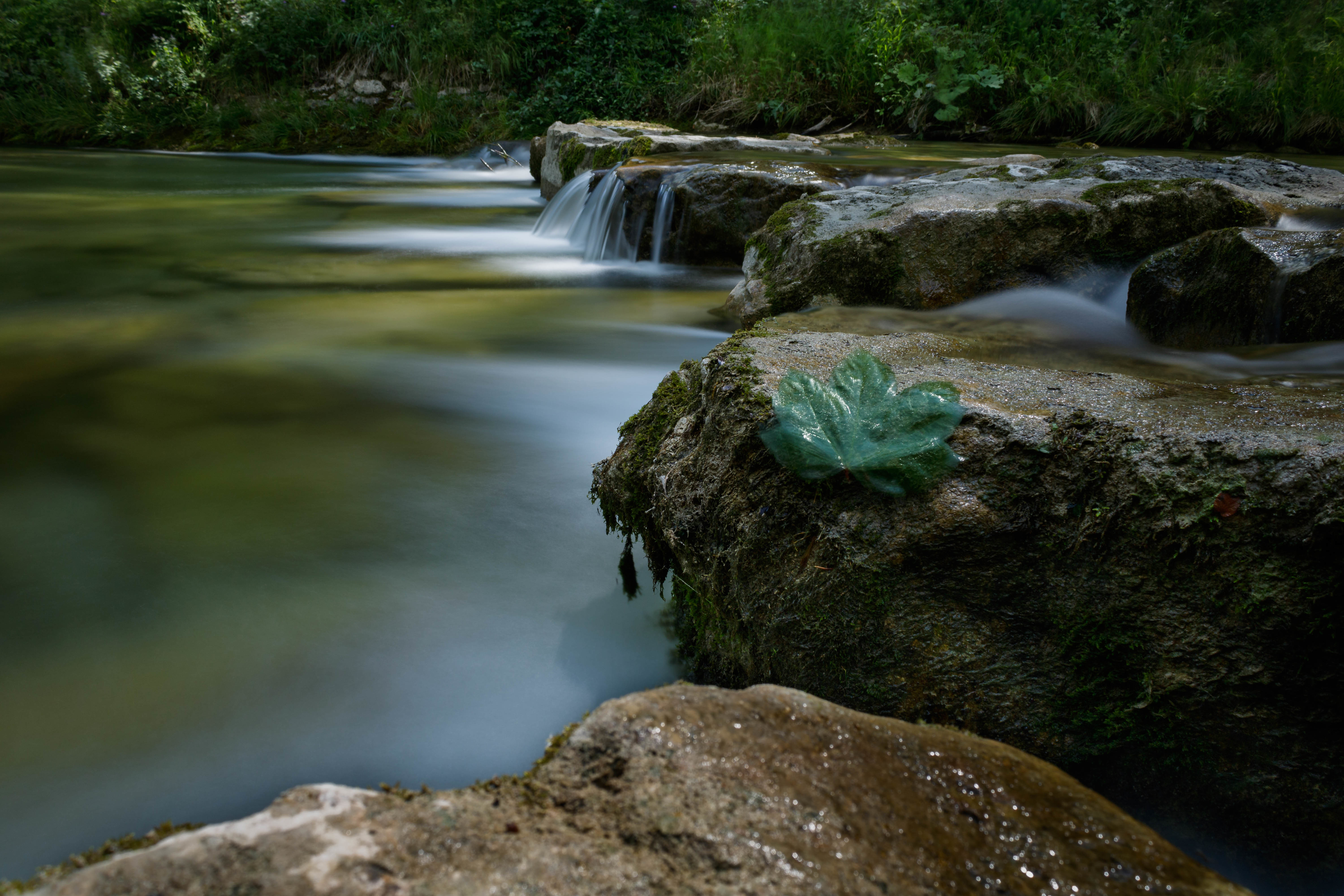 Langzeitbelichtung am Fluss